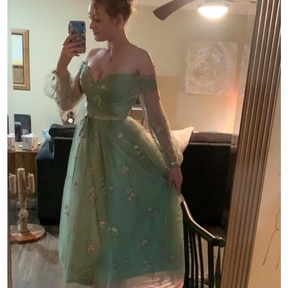 Women's Puffy Sleeve Tulle Prom Dresses Tea Length Flower Lace. - Picture 6 of 6